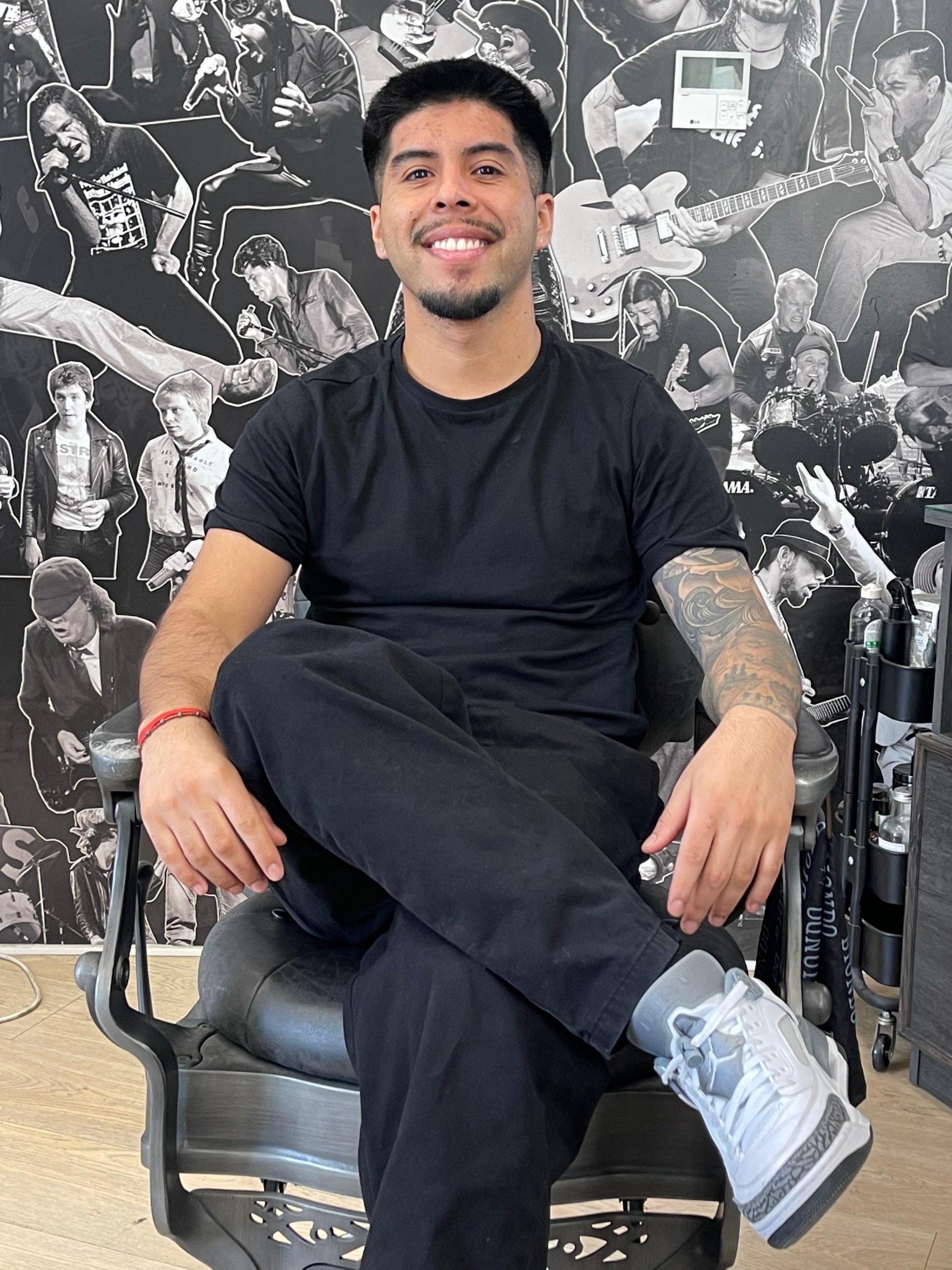 academia-barcelona-biondo-peluquero-maxci